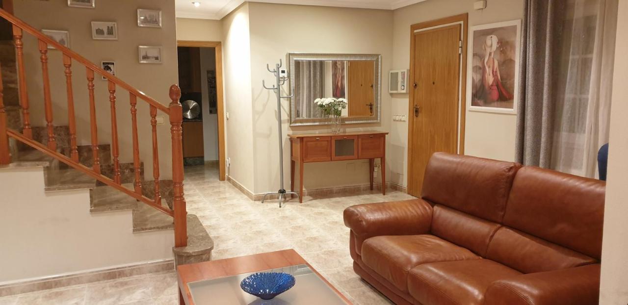 Rey Don Jaime Villa Benidorm Exteriör bild